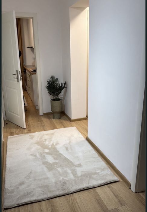 Vand apartament 3 camere Calea Bucuresti