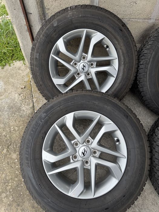 Оригинални джанти с гуми Hyundai 5x114.3 16цола