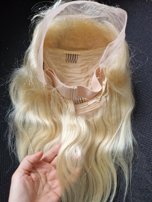 Peruca blonda 100% par uman natural  noua lace dantela bob lung