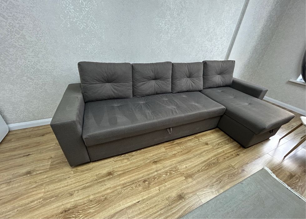 Продаю диван в хорошем состоянии