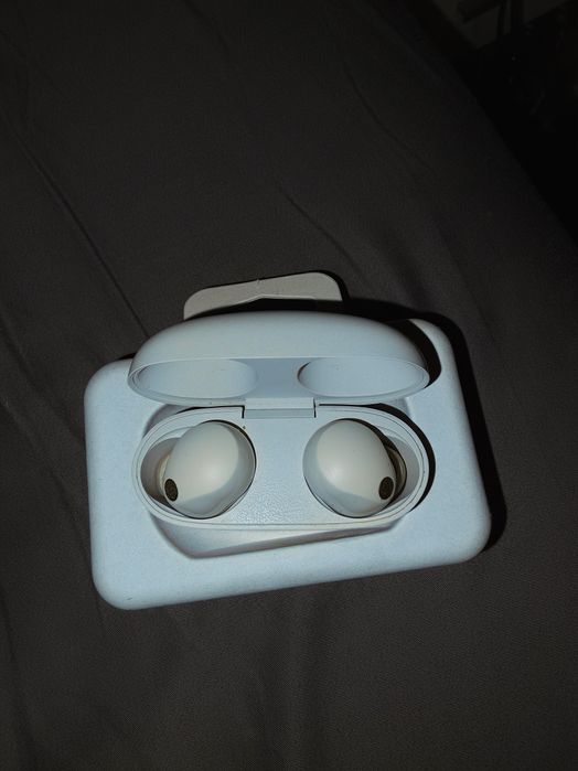 Sony WF-1000XM5 бели