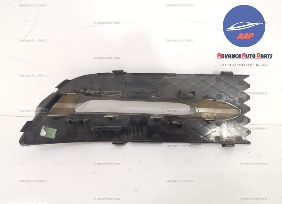 Grila proiector stanga cod A1728859223 originala Mercedes-Benz SLK-Cla