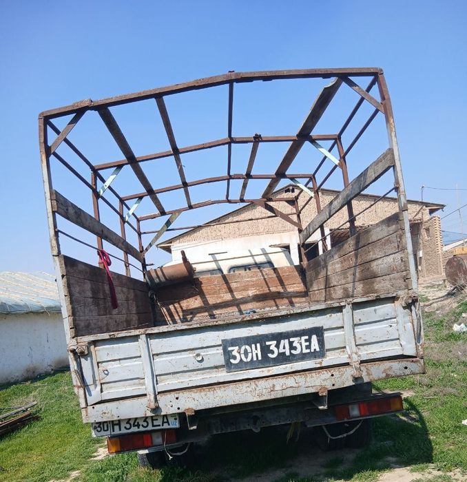 Газел срочно сотилади. Каттақўрғон