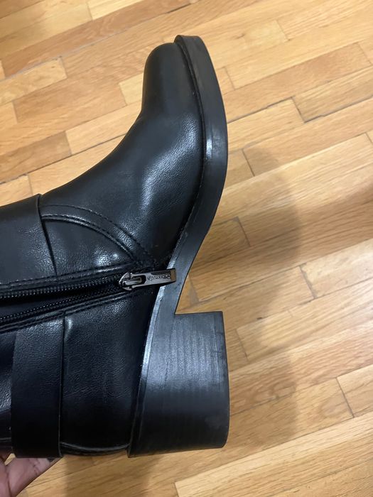 Tall winter cowboy style boots