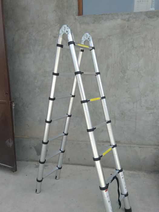 Продается лестница телескопическая