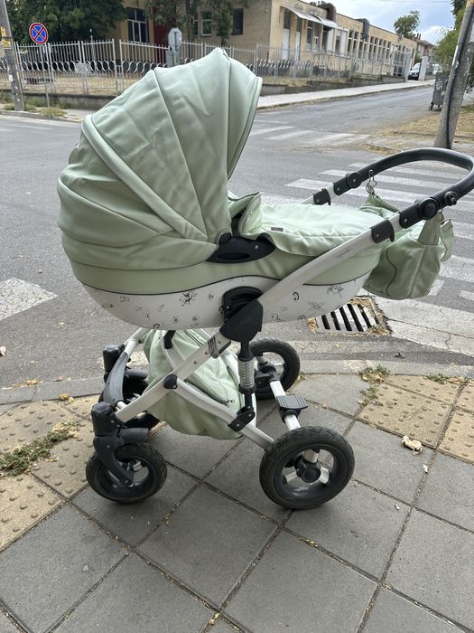 Бебешка количка 2 в 1