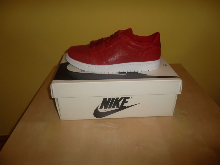 Adidasi Jordan Brand Wmns Air Jordan 1 Retro Low NS 38, 38.5 si 39