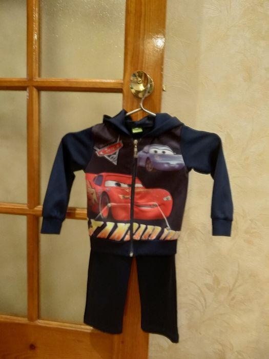 Спортивный костюм