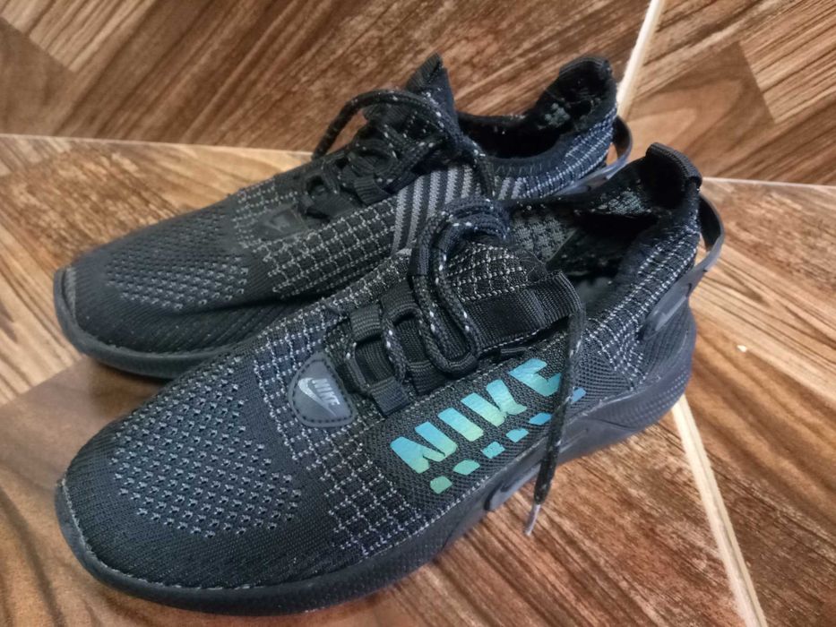 Кроссовки Nike 38 размер.Цена 50 тыс