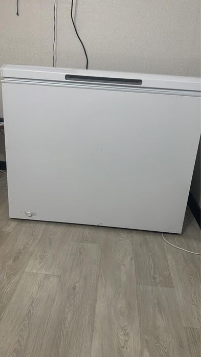 Продам морозильник