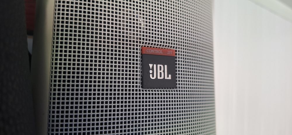 Boxe   JBL   control 23t