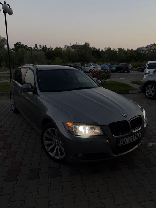 BMW 3 Series 2010 — imagine 5