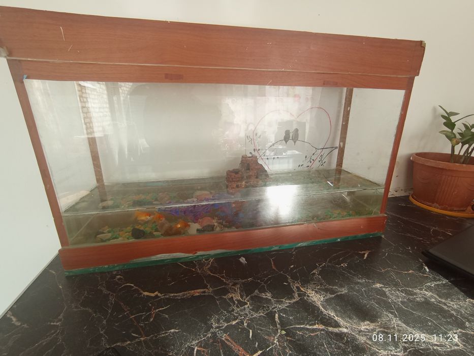 Аквариум большой, удобный 50 л