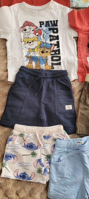 Lot tricouri și pantaloni scurti pentru copii marimea  104