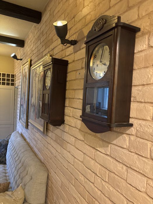 Стари стенни часовници с махало