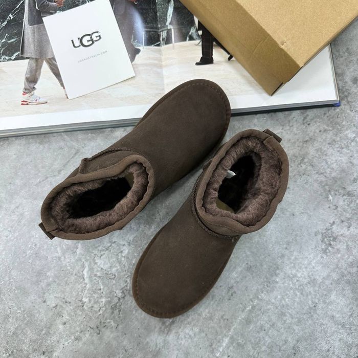 UGG Classic Ultra Mini Boot