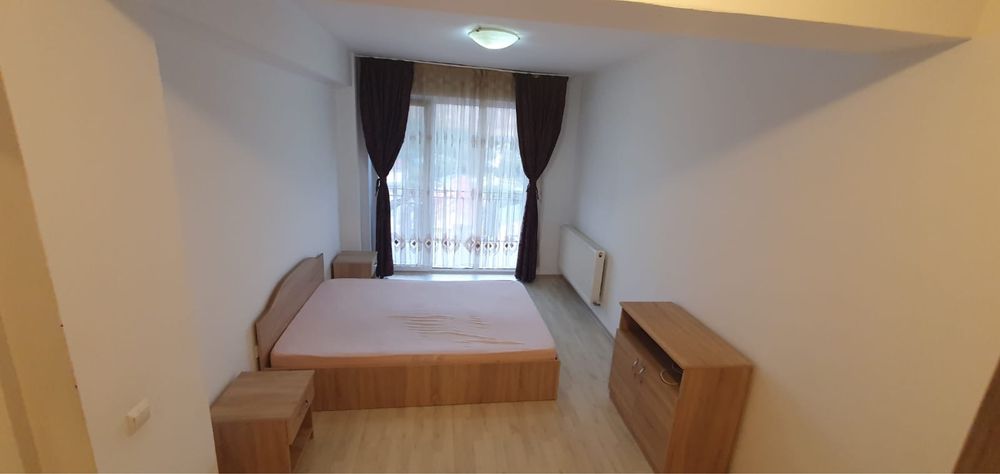 Inchiriez apartament 3camere