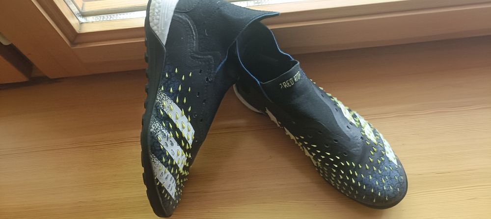 Сороконожки Adidas predator demonskin