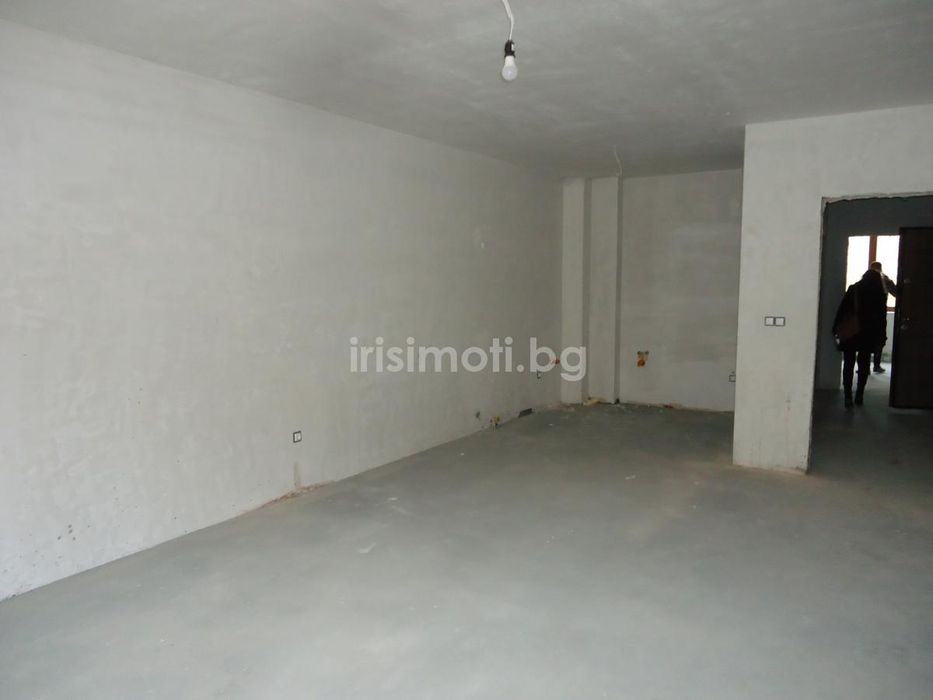 Продава се Двустаен апартамент в София, Манастирски ливади - 100 кв.м за 1940 €/кв.м - Снимка #2