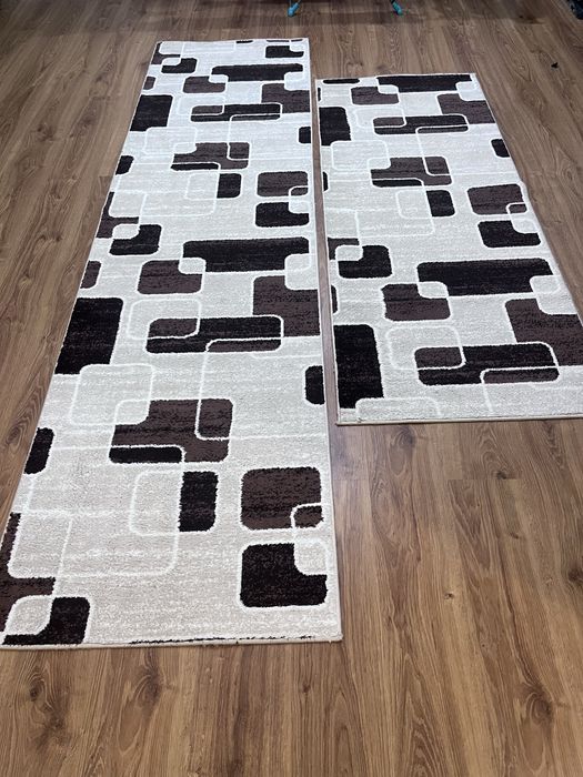 Ковры 2 штуки  в отличном состоянии