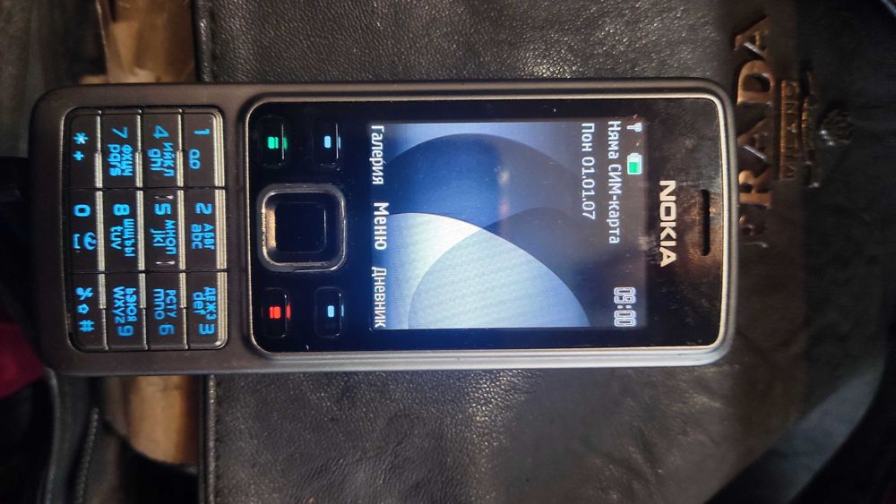 Нокия Nokia Е 65-1 6500 метална, оригинал, произведена във Финландия