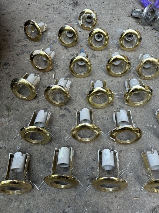 Светильники потолочные б/у