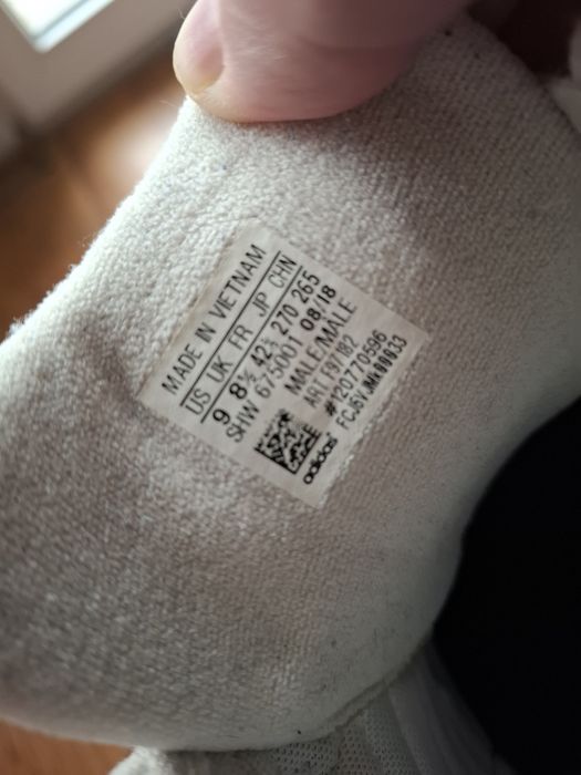 Adidas Yung - 96 маратонки 42 номер.