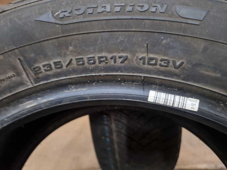 2 Fulda R17 235/55
зимни гуми
DOT2721