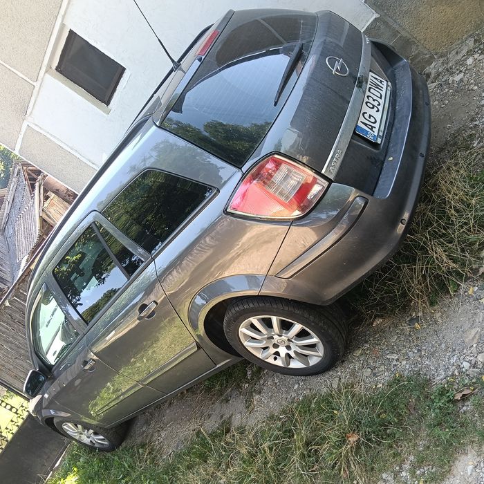 Vând Opel Astra H