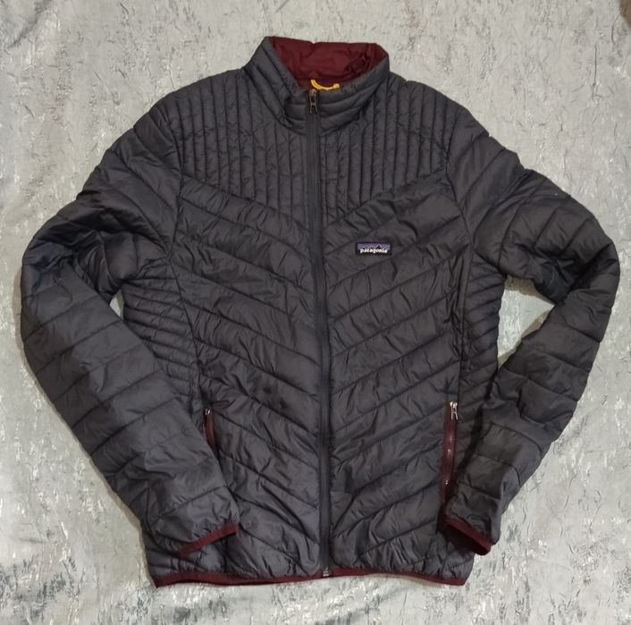 Vând geacă bărbați Patagonia!