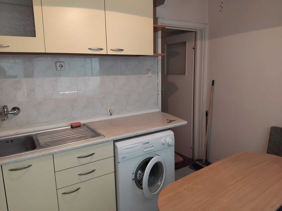 Дава се под наем Двустаен апартамент в Русе, Възраждане - 65 кв.м за 298.86 € - Снимка #3