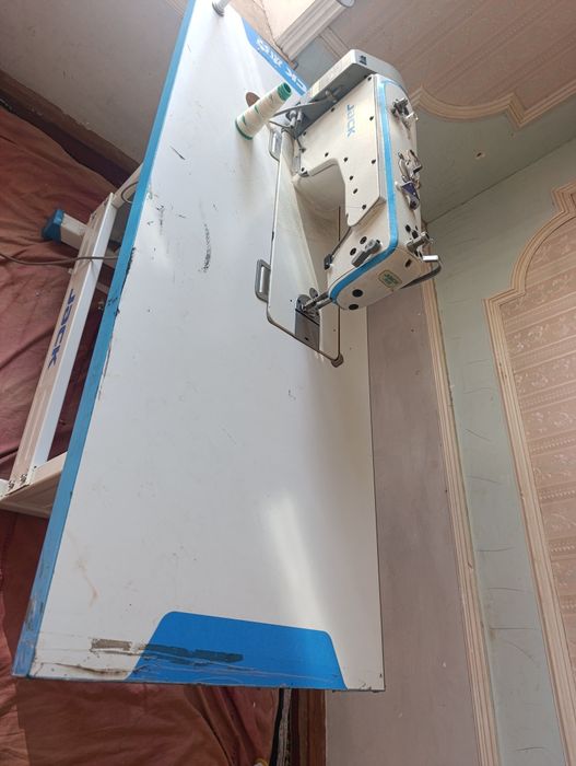 Tikuv mashinasi Jack