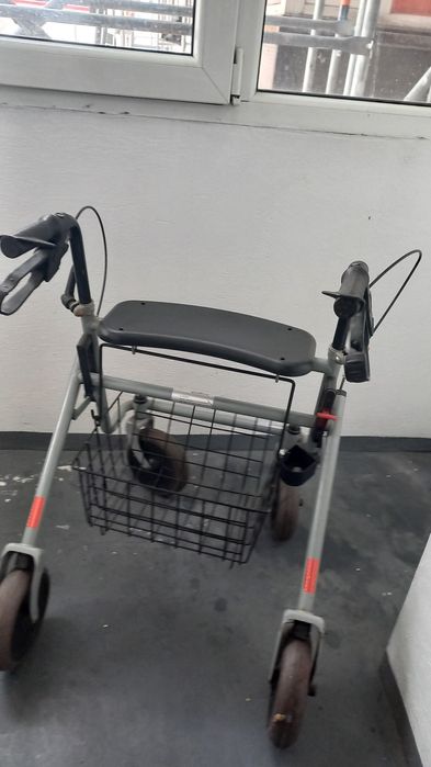 Rolator/cadru de mers 4 roti, șezut și cos, pliabil