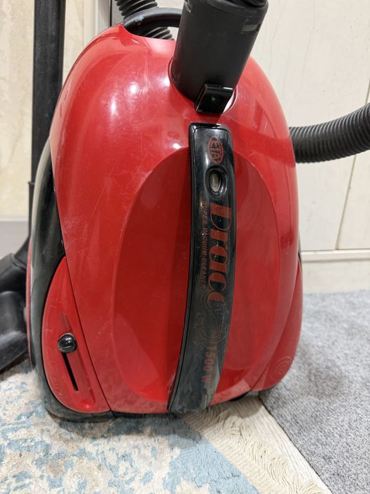 Продам пылесос рабочий