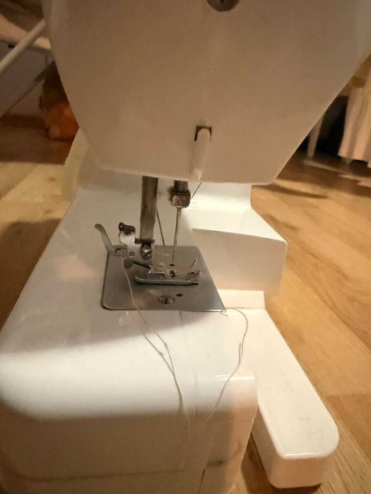 Mașină de cusut Naumann Sigma Plus 8380B, ca nouă, 20 de cusături