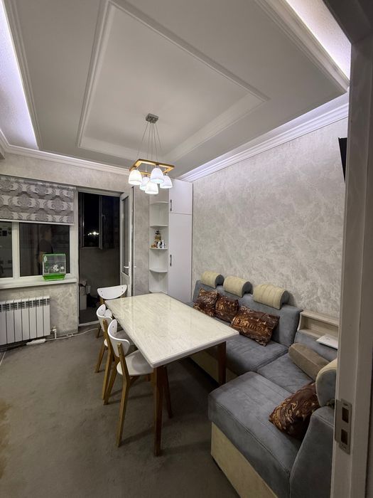 Prodaetsya novostroyka 2 kom peredelanna v3 kom.66 kv+9kv balkon