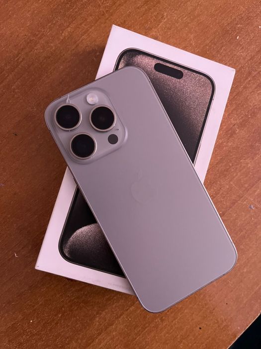 Продам бу iphone 15pro titan 256gb