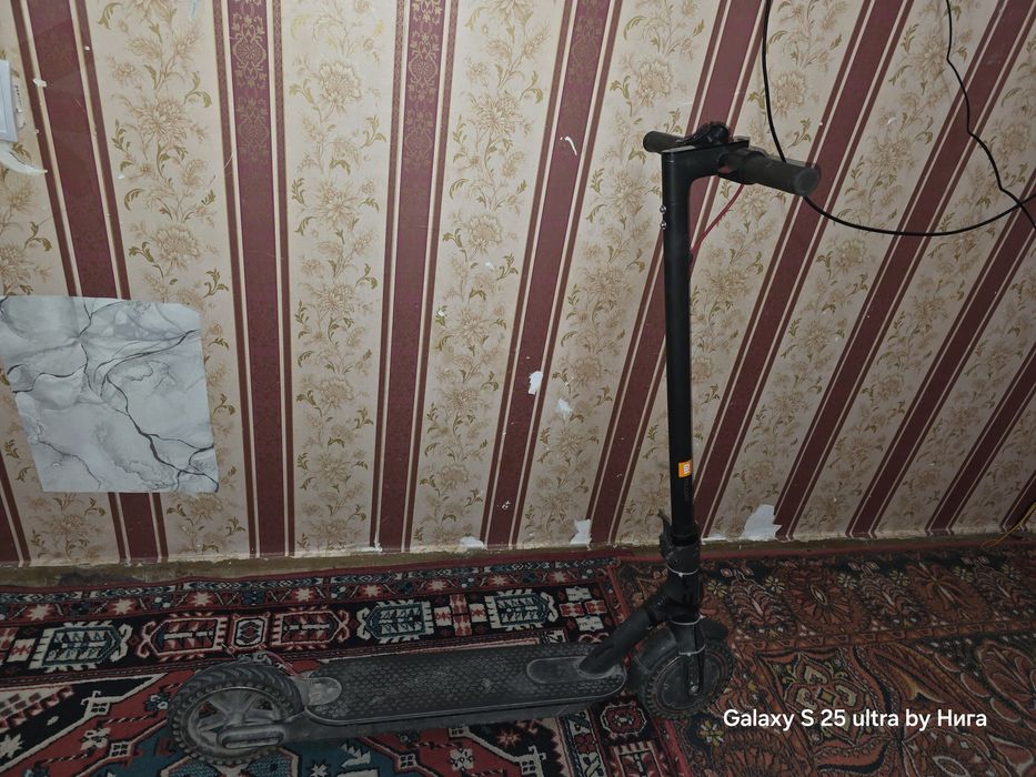 Продам Электросамокат Xiaomi