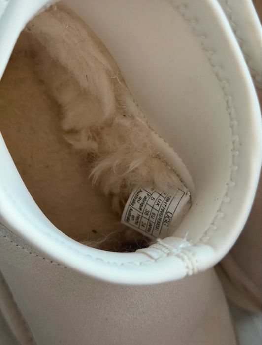 UGG dama marimea 38 noi