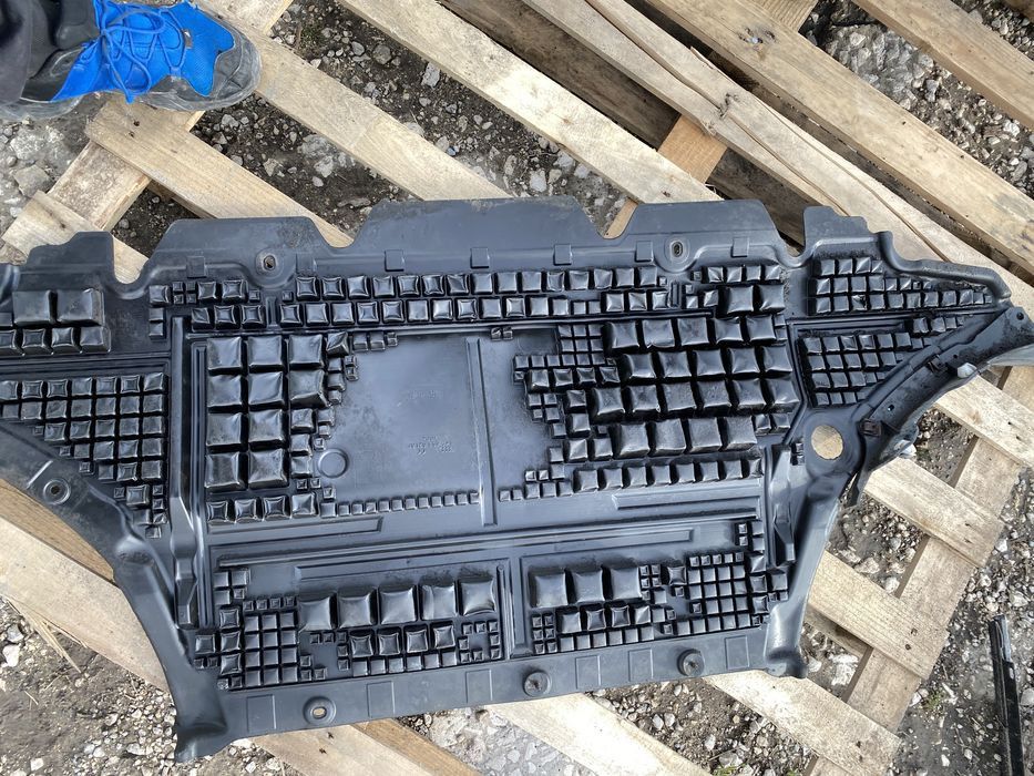 Кора под мотор за Ауди А4 А5 Audi A5 A4 2009-12г 8k0883821 af
