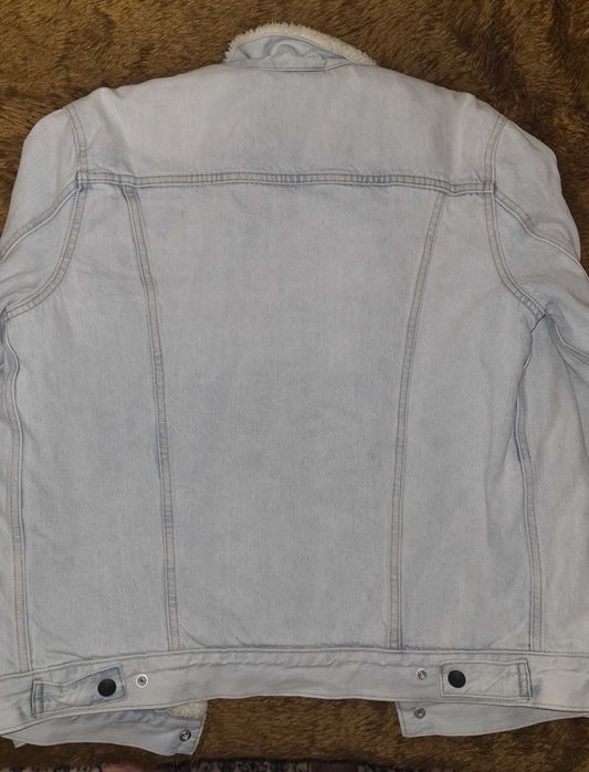Levis яке ,размер L