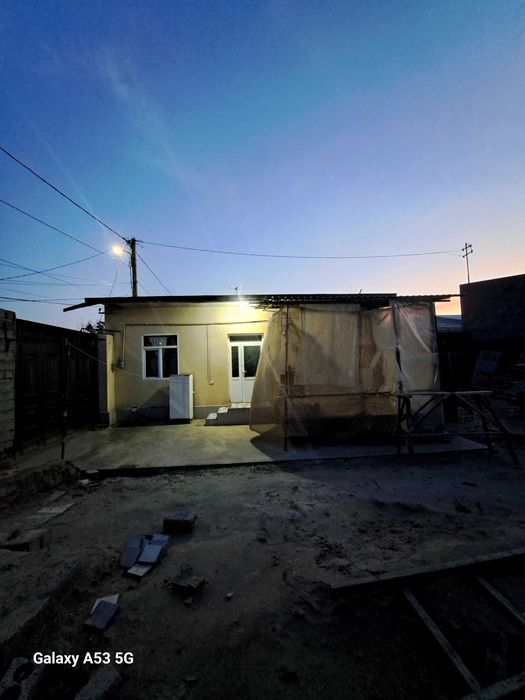 Uchaska sotiladi Yashnabod tumani Muxtor Ashrafiy Gijduvon ko'chasi.