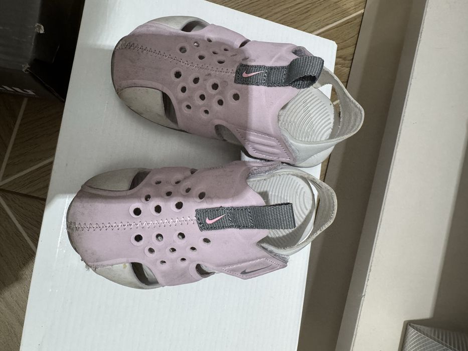 сандалии детские nike