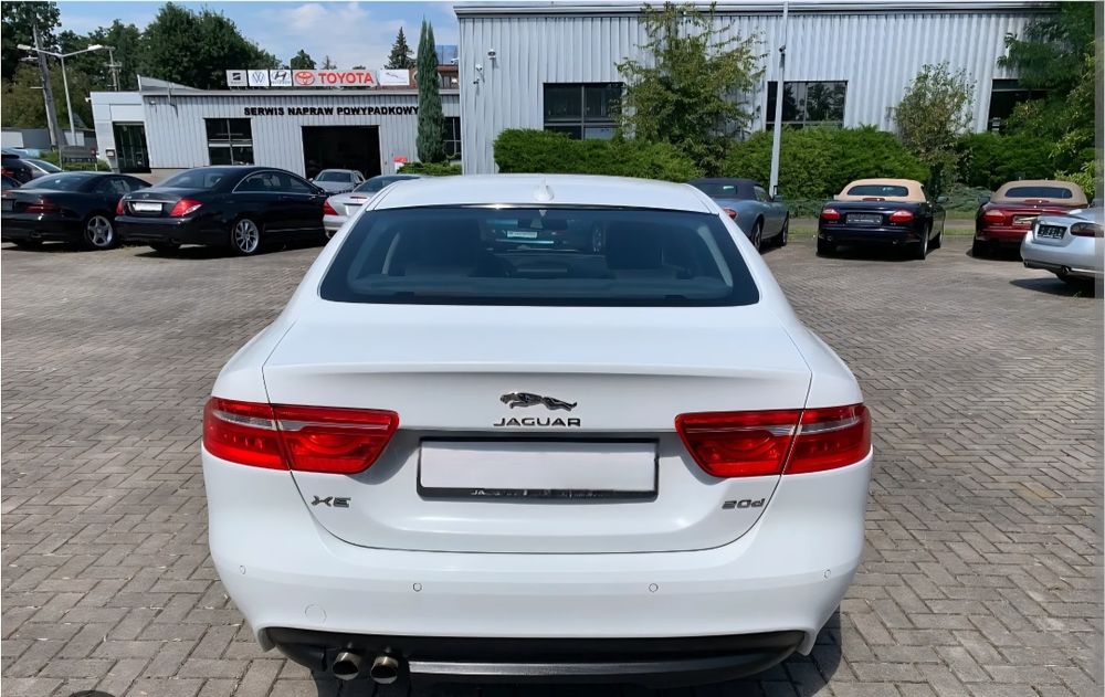Vand/Schimb Jaguar XE primul propietar
