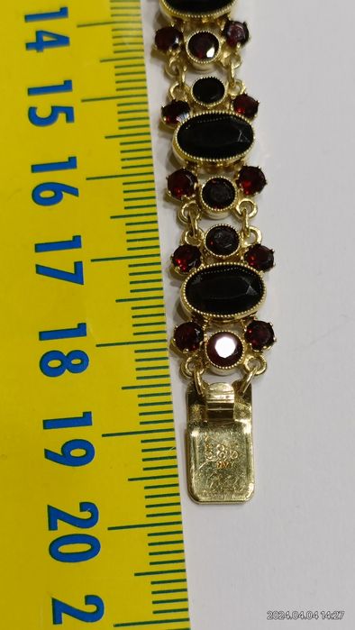 Vind brățară din aur 14kt cu granate Bohemia