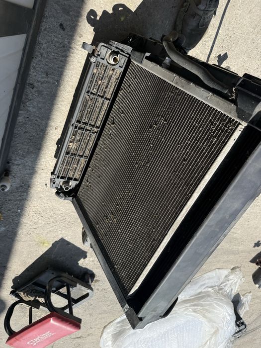 Комплект радиатори перка bmw x5 f15 x6 f16 M50d бмв х5 ф15 х6 ф16 5.0д