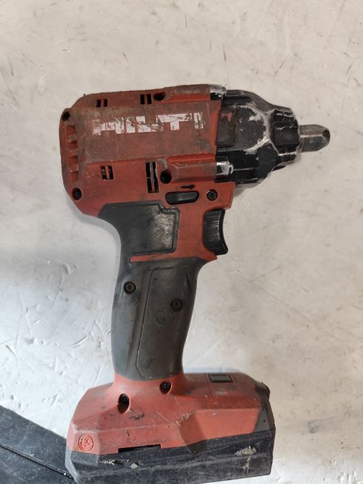 Промо Акумулаторен удърен гайковерт Хилти Hilti SIW 4At-22 Nuron