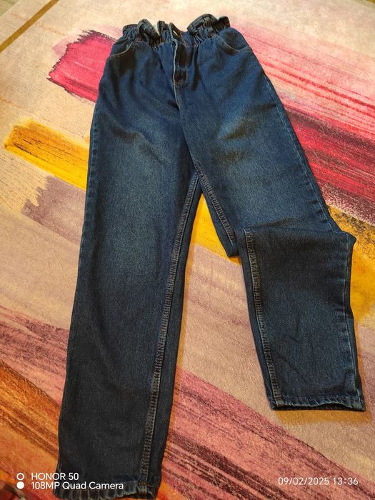 Нови дънки.     .