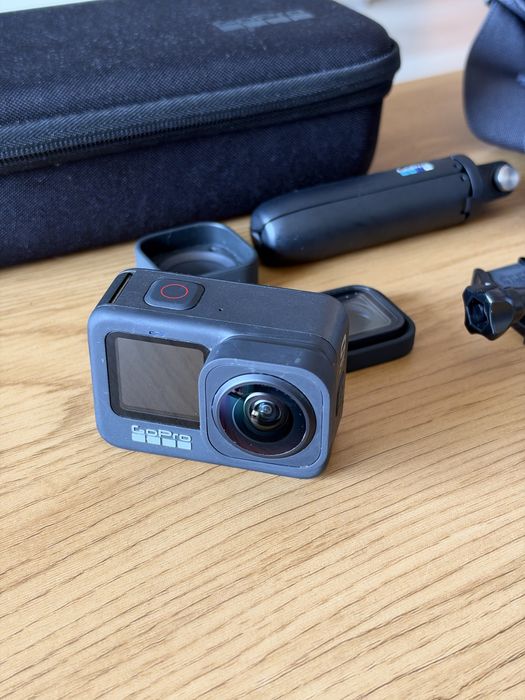 GoPro HERO 9 Black 5K + Max Lens Mod, ham piept și accesorii GoPro