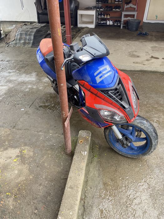 Aprilia sr factory spiderman 2